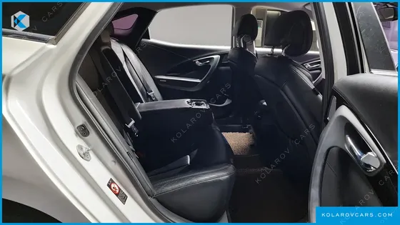 HYUNDAI GRANDEUR HG240 MODERN