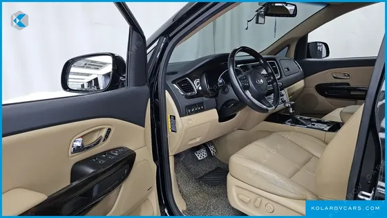 KIA CARNIVAL 9-SEATER NOBLESSE SPECIAL