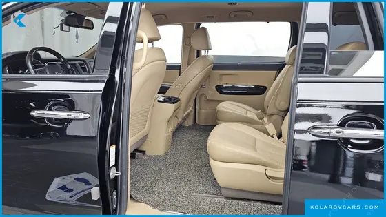 KIA CARNIVAL 9-SEATER NOBLESSE SPECIAL
