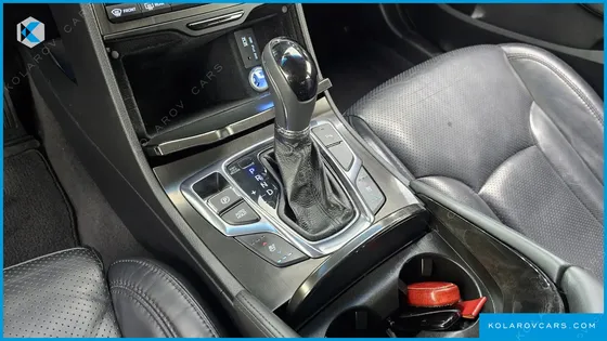 HYUNDAI GRANDEUR HG240 MODERN COLLECTION
