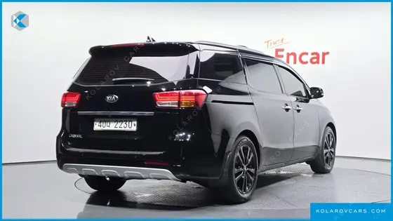 KIA CARNIVAL 9-SEATER NOBLESSE