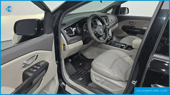 KIA CARNIVAL 9-SEATER NOBLESSE