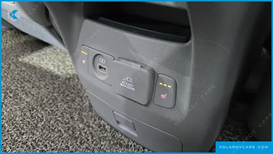 KIA CARNIVAL 9-SEATER NOBLESSE