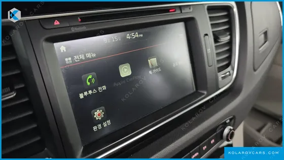 KIA CARNIVAL 9-SEATER NOBLESSE