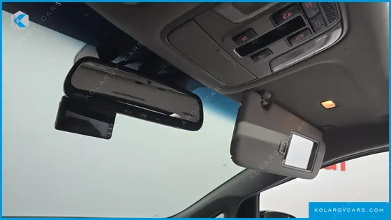 KIA CARNIVAL 9-SEATER NOBLESSE
