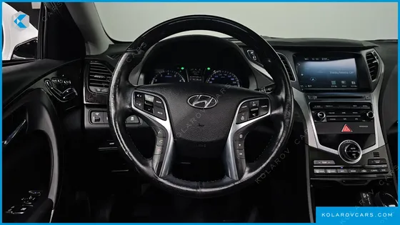 HYUNDAI GRANDEUR HG240 MODERN