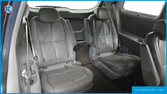 KIA CARNIVAL GASOLINE 9-SEATER NOBLESSE SPECIAL