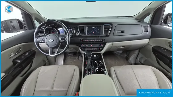 KIA CARNIVAL 9-SEATER NOBLESSE