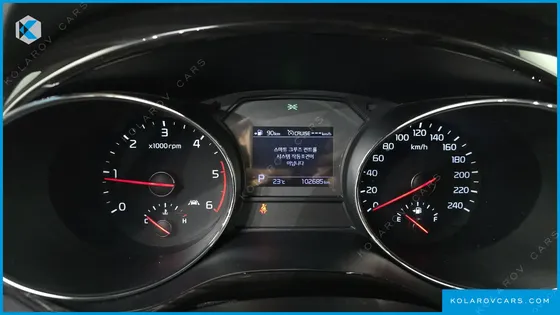 KIA CARNIVAL 9-SEATER NOBLESSE