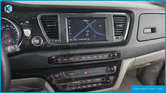 KIA CARNIVAL 9-SEATER NOBLESSE