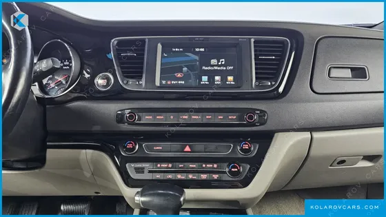 KIA CARNIVAL 9-SEATER PRESTIGE