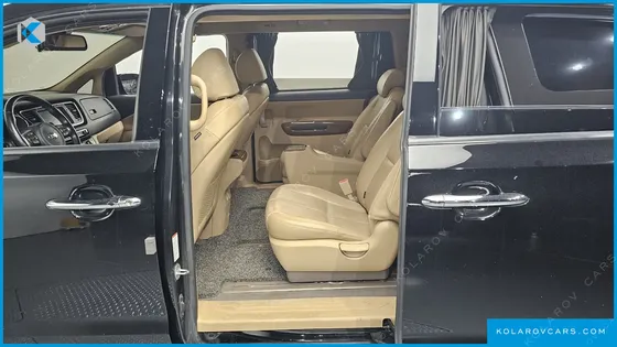 KIA CARNIVAL 9-SEATER HI-LIMOUSINE