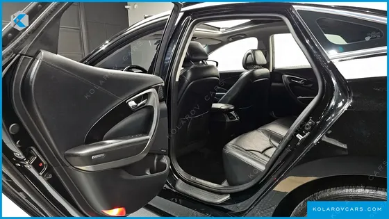 HYUNDAI GRANDEUR HG240 MODERN