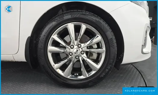 KIA CARNIVAL GASOLINE 9-SEATER NOBLESSE SPECIAL