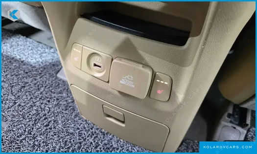KIA CARNIVAL GASOLINE 9-SEATER NOBLESSE SPECIAL