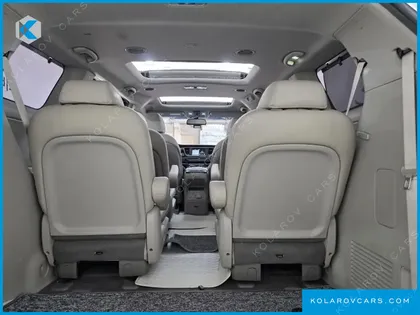 KIA CARNIVAL 9-SEATER NOBLESSE SPECIAL