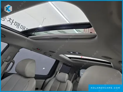 KIA CARNIVAL 9-SEATER NOBLESSE SPECIAL
