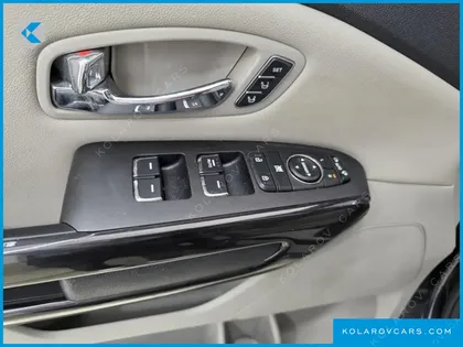 KIA CARNIVAL 9-SEATER NOBLESSE SPECIAL