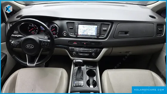 KIA CARNIVAL 9-SEATER LUXURY