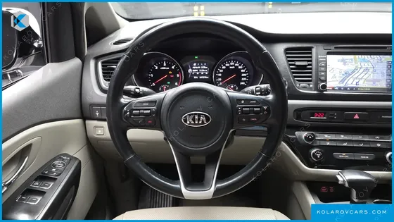 KIA CARNIVAL 9-SEATER LUXURY