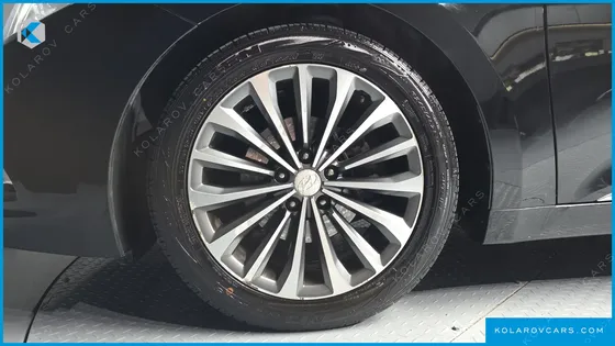 HYUNDAI GRANDEUR HG300 PREMIUM