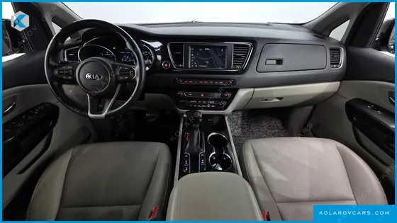 KIA CARNIVAL 9-SEATER PRSTIGE