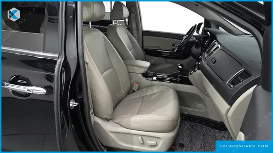KIA CARNIVAL 9-SEATER PRSTIGE