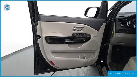 KIA CARNIVAL 9-SEATER PRSTIGE