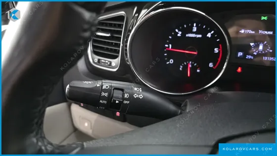 KIA CARNIVAL 9-SEATER PRSTIGE