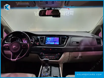 KIA CARNIVAL 9-SEATER PRESTIGE