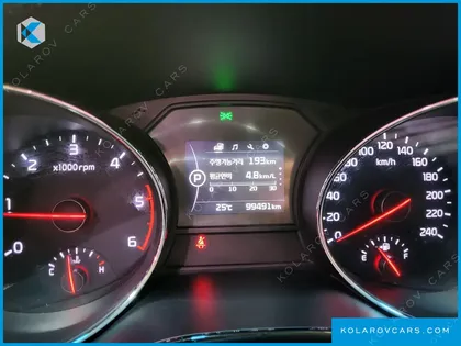 KIA CARNIVAL 9-SEATER PRESTIGE