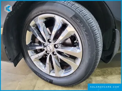 KIA CARNIVAL 9-SEATER PRESTIGE