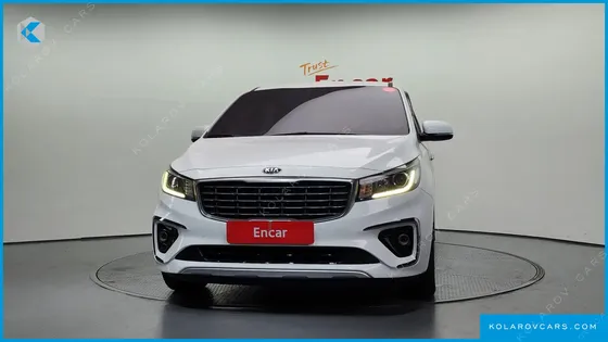 KIA CARNIVAL 9-SEATER LUXURY