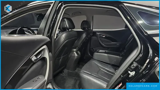 HYUNDAI GRANDEUR HG240 MODERN