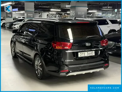 KIA CARNIVAL 9-SEATER PRSTIGE