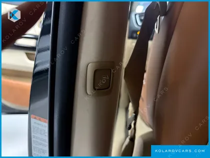 KIA CARNIVAL 9-SEATER PRSTIGE