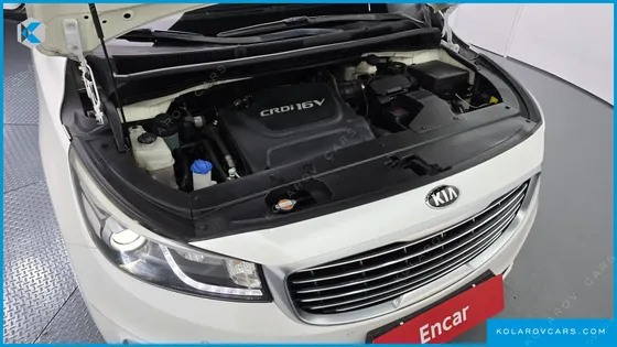 KIA CARNIVAL 9-SEATER PRESTIGE