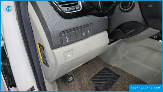 KIA CARNIVAL 9-SEATER PRESTIGE