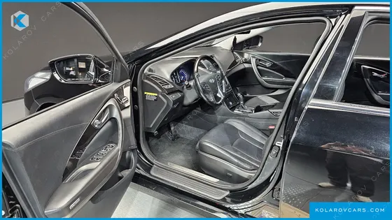 HYUNDAI GRANDEUR HG240 MODERN