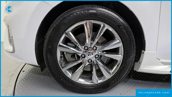 KIA CARNIVAL 9-SEATER PRSTIGE