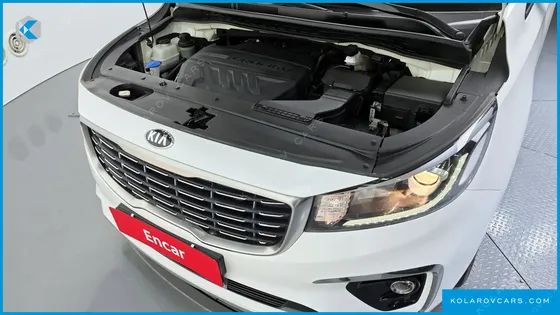KIA CARNIVAL 9-SEATER PRSTIGE