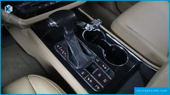 KIA CARNIVAL 9-SEATER PRSTIGE