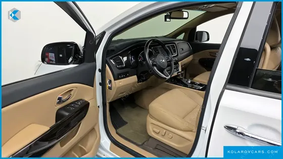 KIA CARNIVAL 9-SEATER PRSTIGE