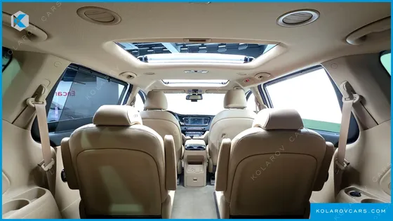 KIA CARNIVAL 9-SEATER PRSTIGE