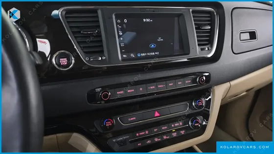 KIA CARNIVAL 9-SEATER PRSTIGE
