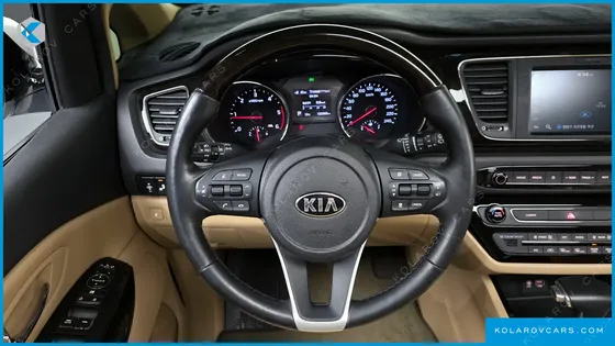 KIA CARNIVAL 9-SEATER PRSTIGE