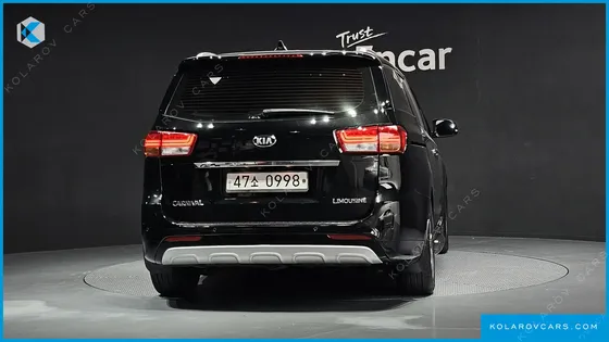 KIA CARNIVAL GASOLINE 7-SEATER LIMOUSINE