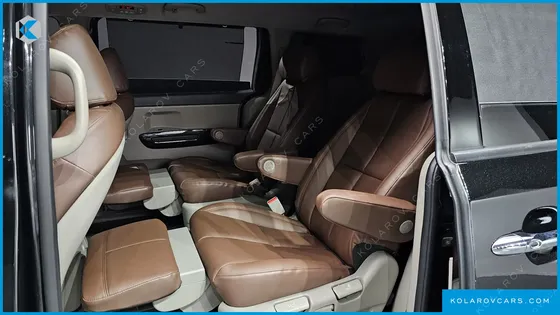 KIA CARNIVAL GASOLINE 7-SEATER LIMOUSINE
