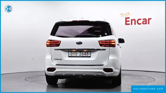 KIA CARNIVAL 9-SEATER LUXURY