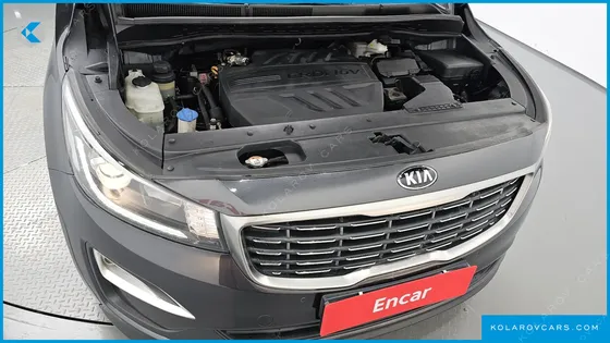 KIA CARNIVAL 11-SEATER PRESTIGE